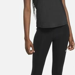 Nike Dri-FIT One Slim Fit Sporttop - Dames - Zwart - Maat XS -Sportkleding-Dames Winkel 318x840 3