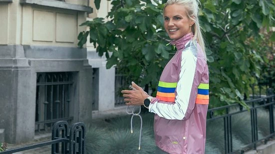 Gofluo. Sunrise Hardloopjasje - Reflecterende Jas - Fluorescerend - Veiligheid Jack - Hardloophesje - Veilig De Weg Op - Roze - M 8 Gofluo. Sunrise Hardloopjasje - Reflecterende Jas - Fluorescerend - Veiligheid Jack - Hardloophesje - Veilig De Weg Op - Roze - M - Afbeelding 6