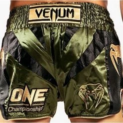 Venum X ONE FC Muay Thai Short Khaki Gold Maat Venum Kickboks Muay Thai Shorts: M - Jeans Maat 30 -Sportkleding-Dames Winkel 550x523 4