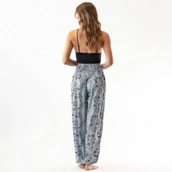Merkloos Harembroek - Yoga - Loungewear - Sportbroek - Bohemian - Boho - Ibiza 12 Merkloos Harembroek - Yoga - Loungewear - Sportbroek - Bohemian - Boho - Ibiza -Sportkleding-Dames Winkel 550x544