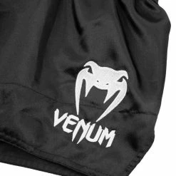 Venum Muay Thai Shorts Classic Zwart Met Wit - S 12 Venum Muay Thai Shorts Classic Zwart Met Wit - S -Sportkleding-Dames Winkel 550x550 333