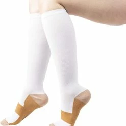 Cheaperito Sport Sokken I Hardloop Sokken I Hardlopen I Fitness Sokken I Compressie Kousen I Compressie Kousen I Steunkousen I Vliegtuigsokken I Verlicht Pijn I Zwart I Maat L/XL (40-47) I Wit 12 Cheaperito Sport Sokken I Hardloop Sokken I Hardlopen I Fitness Sokken I Compressie Kousen I Compressie Kousen I Steunkousen I Vliegtuigsokken I Verlicht Pijn I Zwart I Maat L/XL (40-47) I Wit -Sportkleding-Dames Winkel 550x609 2