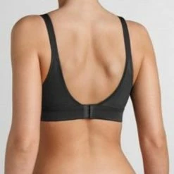 Triumph Sportbeha -Sportkleding-Dames Winkel 550x610 10