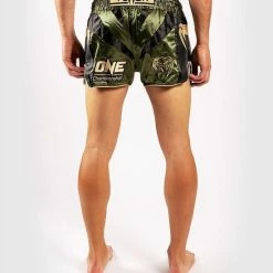 Venum X ONE FC Muay Thai Short Khaki Gold Maat Venum Kickboks Muay Thai Shorts: M - Jeans Maat 30 -Sportkleding-Dames Winkel 550x660 34