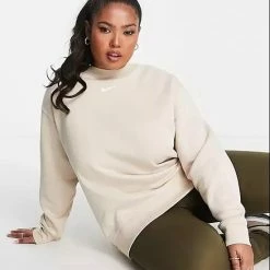 Nike Women's Oversized Crew Sweatshirt Beige (Plus Size) 1X -Sportkleding-Dames Winkel 550x698 1