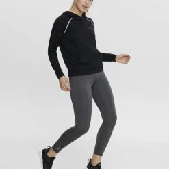 Only Play Sportvest - Black - Maat M 10 Only Play Sportvest - Black - Maat M -Sportkleding-Dames Winkel 550x709