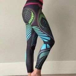 Ultimate Fit Fitnesslegging In Decoratief Bladdesign. Zwart, Roze, Groen En Blauw 20 Ultimate Fit Fitnesslegging In Decoratief Bladdesign. Zwart, Roze, Groen En Blauw -Sportkleding-Dames Winkel 550x733 61
